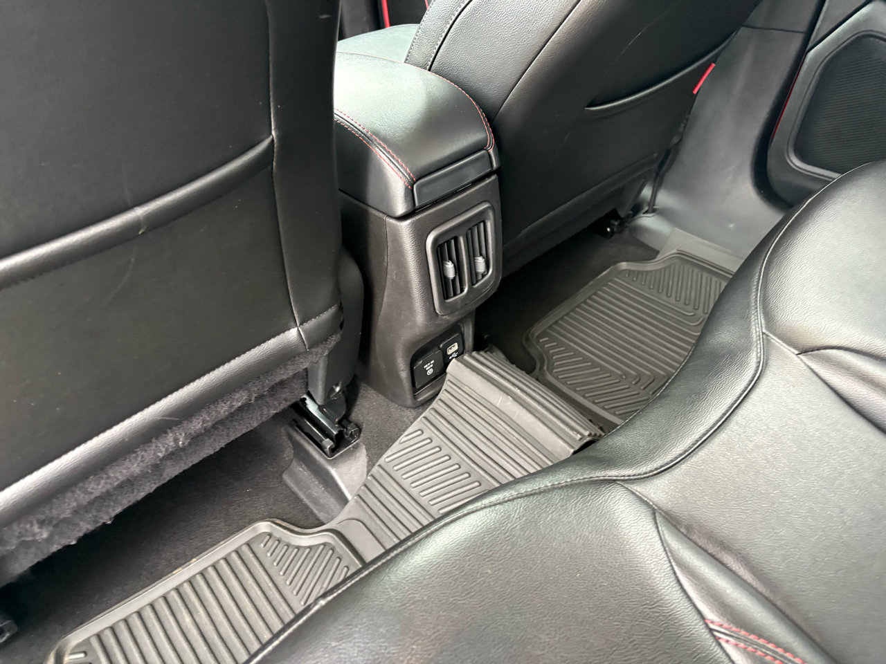 Used 2020 Jeep Compass Trailhawk image 33