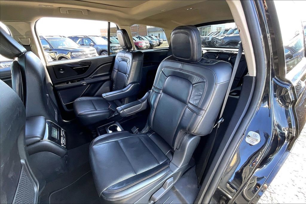 Used 2021 Lincoln Aviator Grand Touring AWD/4WD image 24