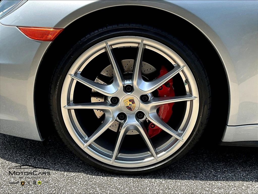 Used 2014 Porsche 911 Carrera 4S image 9