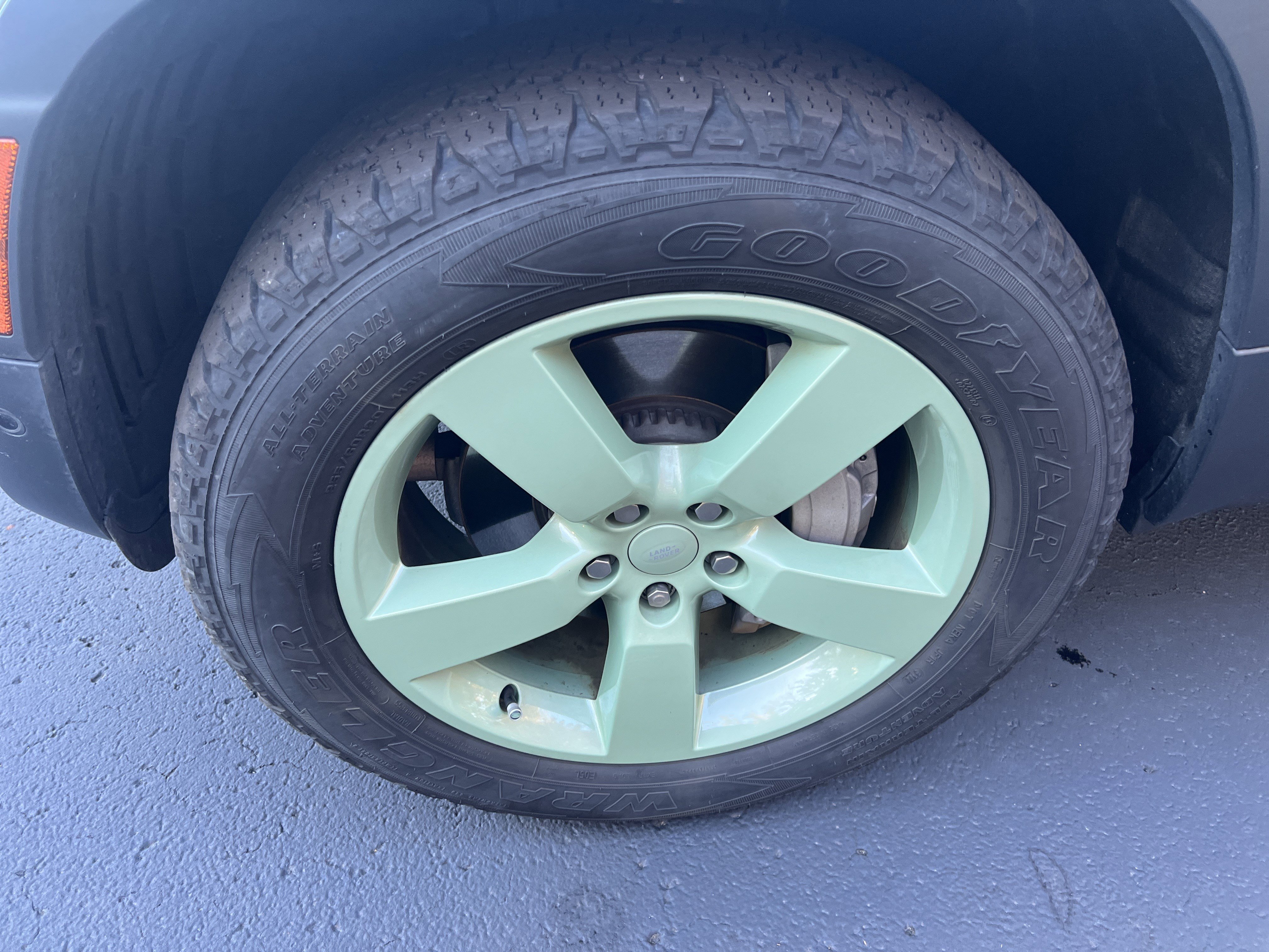 Used 2023 Land Rover Defender 110 75th Limited Edition image 9