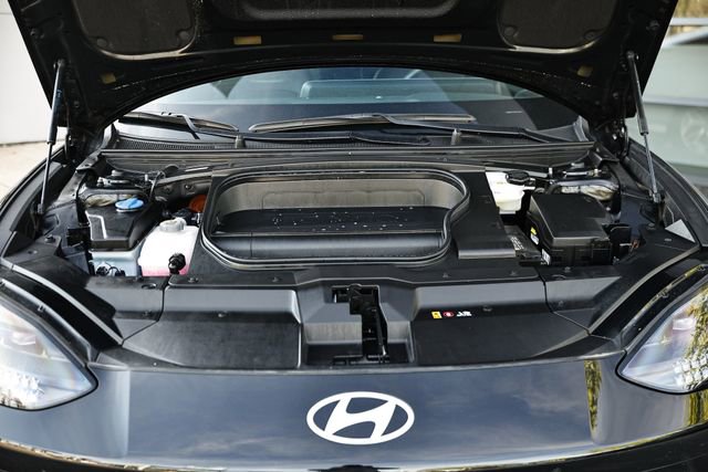 Used 2024 Hyundai Ioniq 6 SEL AWD/4WD image 30