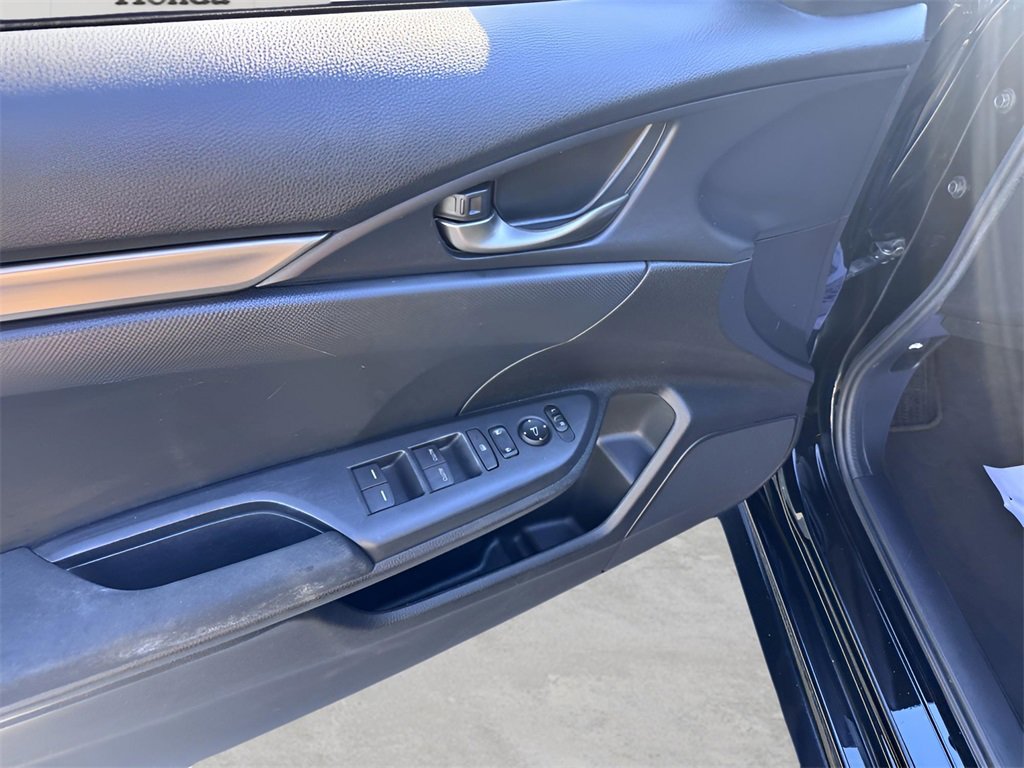 Used 2018 Honda Civic Sport image 14