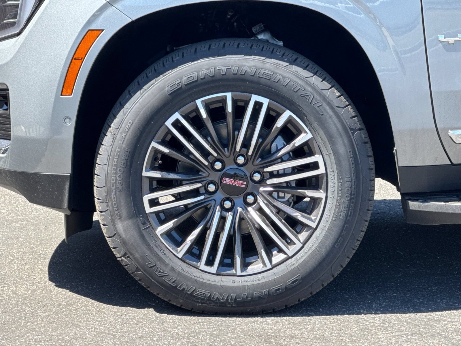 New 2026 GMC Yukon XL Elevation w/ Elevation Premium Package AWD/4WD image 27