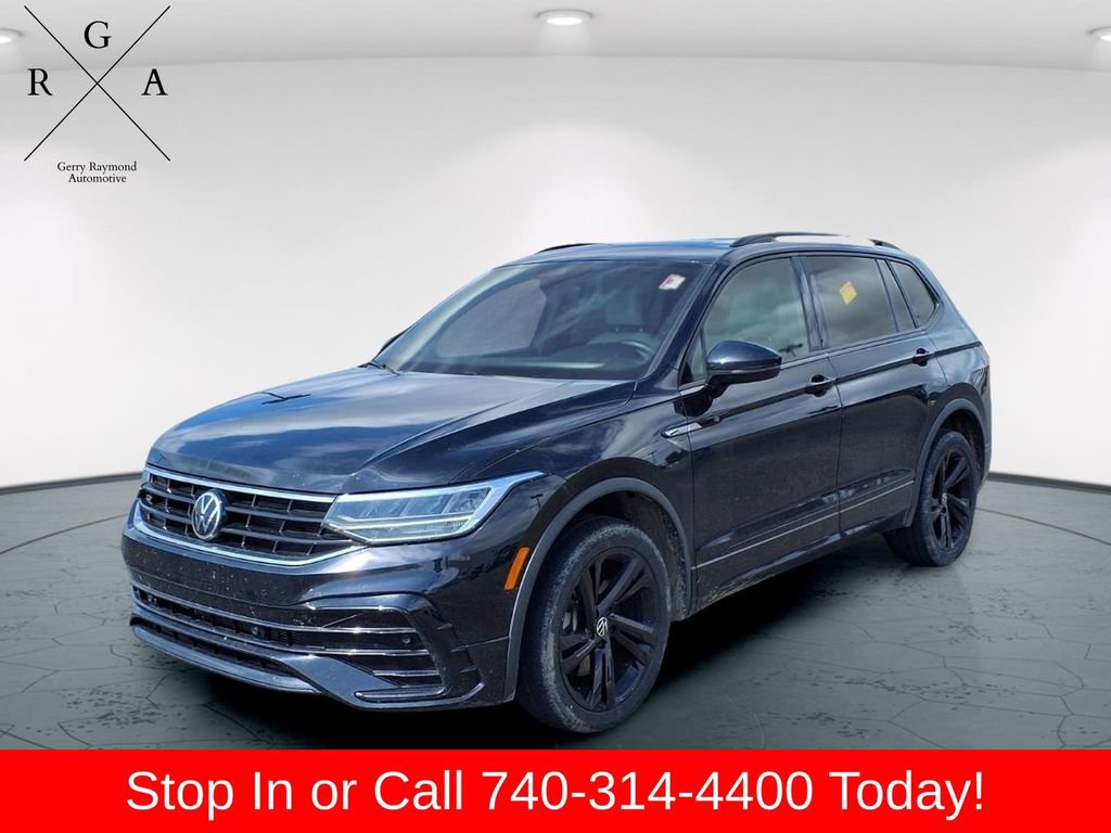 Used 2024 Volkswagen Tiguan SE R-Line AWD/4WD image 3