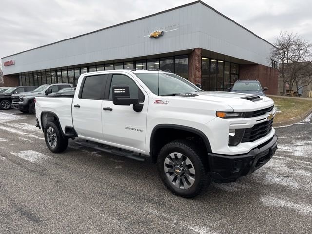 Used 2025 Chevrolet Silverado 2500 Custom w/ Custom Value Package image 3