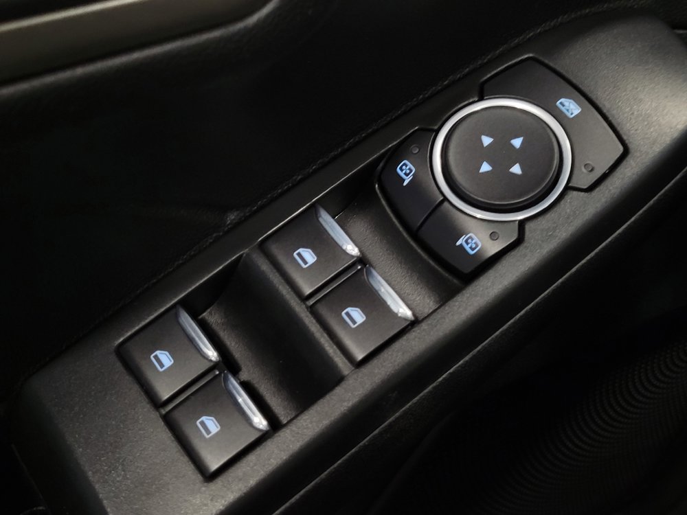 Used 2022 Ford Escape SE w/ Cold Weather Package image 27