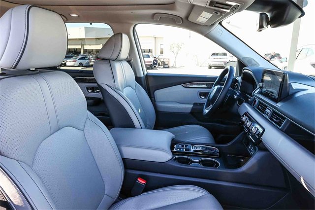 Used 2023 Honda Pilot Elite image 18