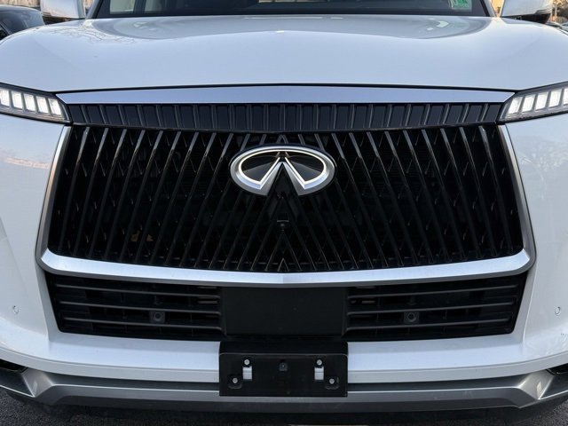 Used 2025 INFINITI QX80 Sensory image 5