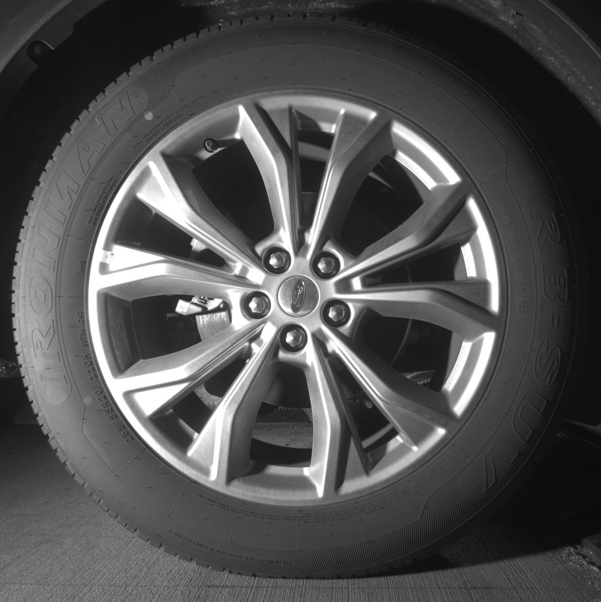 Used 2024 Ford Explorer Limited RWD image 15