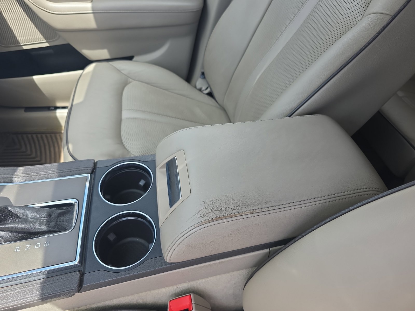 Used 2013 Lincoln MKX AWD image 15