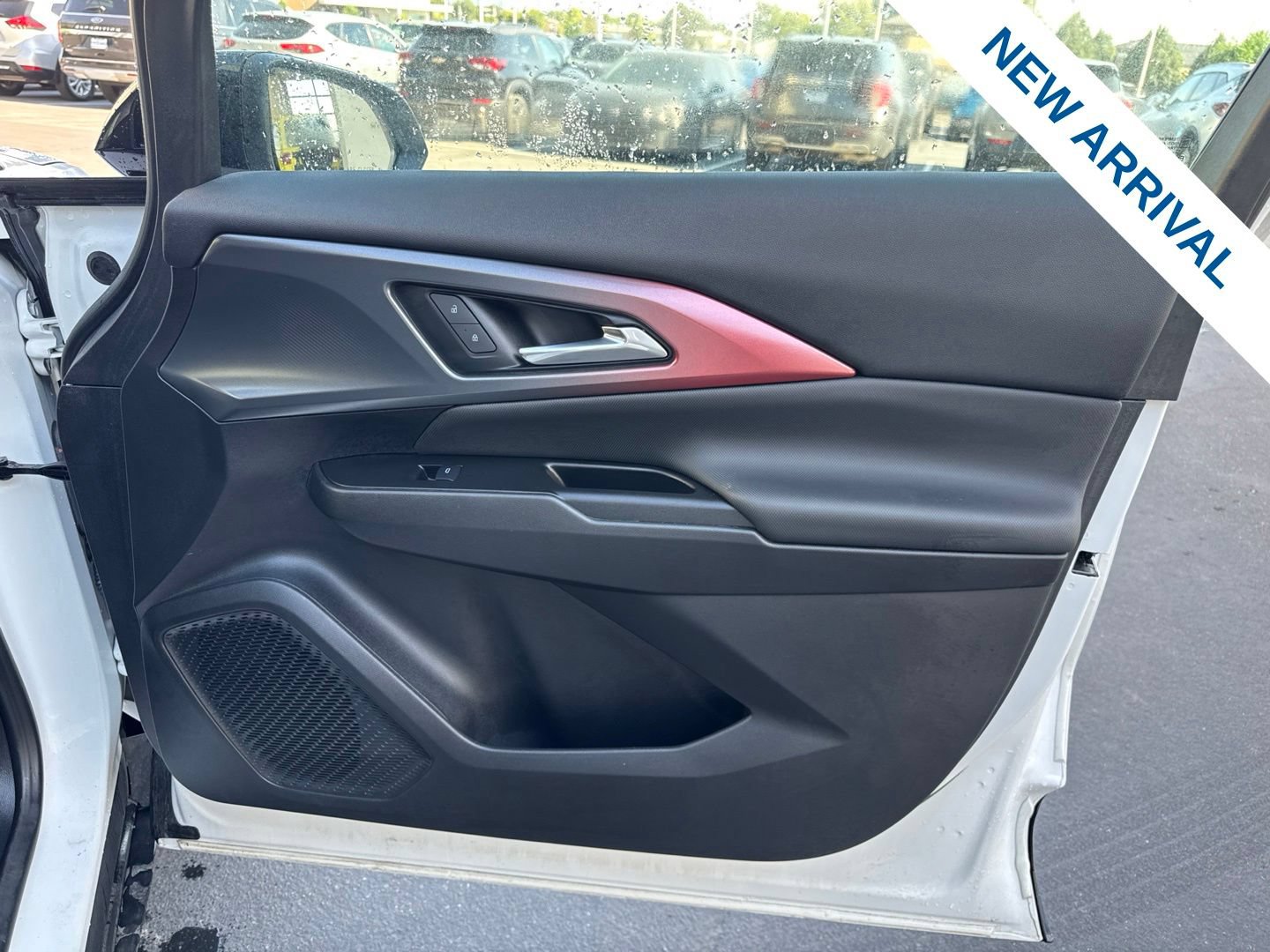 Used 2024 Chevrolet Equinox EV RS FWD image 10