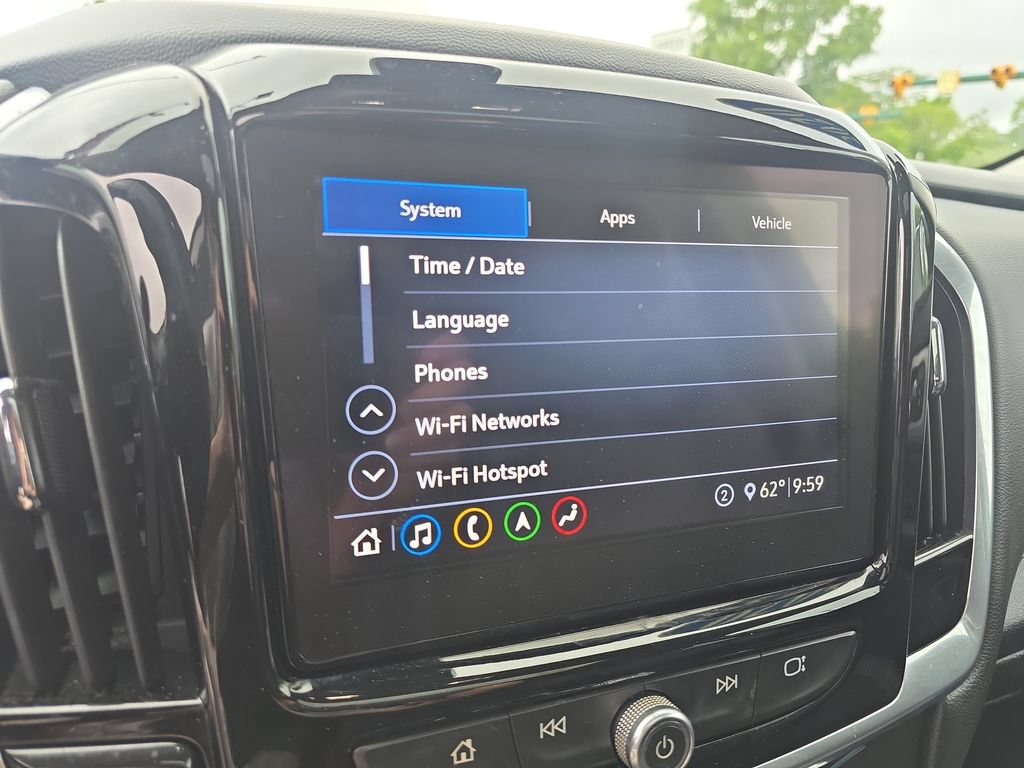 Used 2020 Chevrolet Traverse LT w/ LT Premium Package FWD image 21