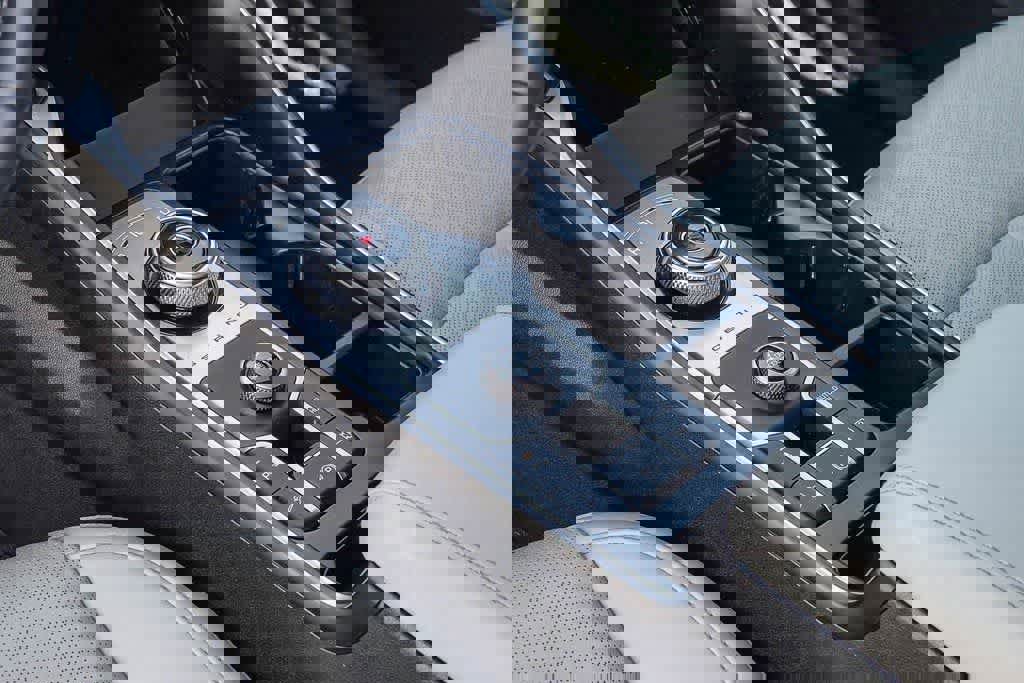 Certified 2024 Kia Sorento EX image 18