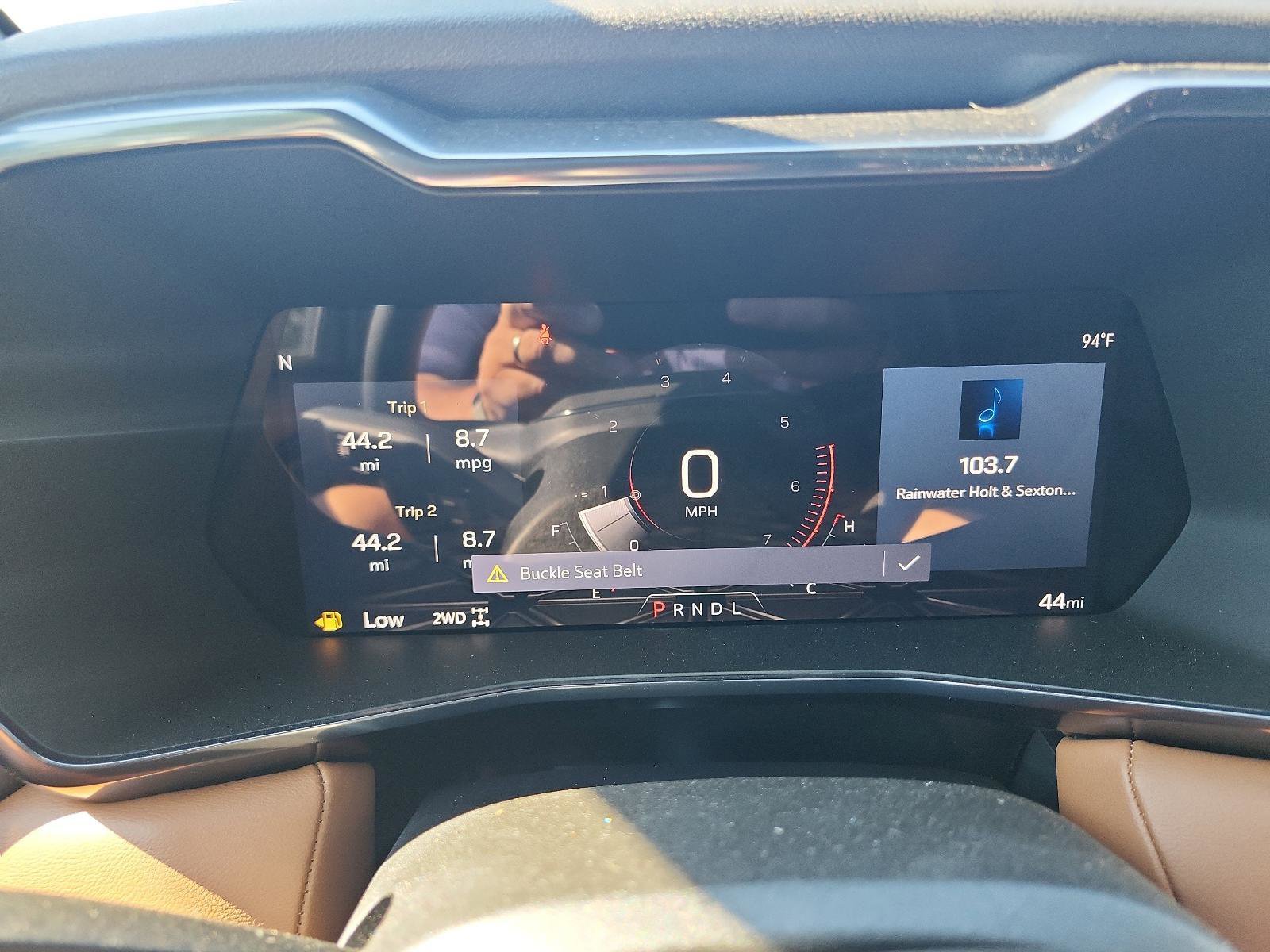 New 2025 GMC Canyon AT4 w/ Nightfall Edition image 18