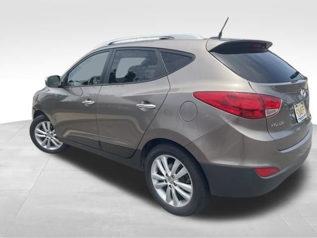 Used 2010 Hyundai Tucson Limited AWD/4WD image 5