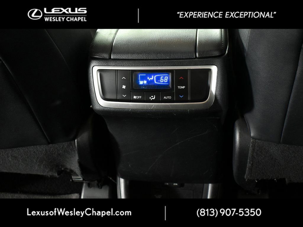 Used 2017 Toyota Highlander Limited image 24