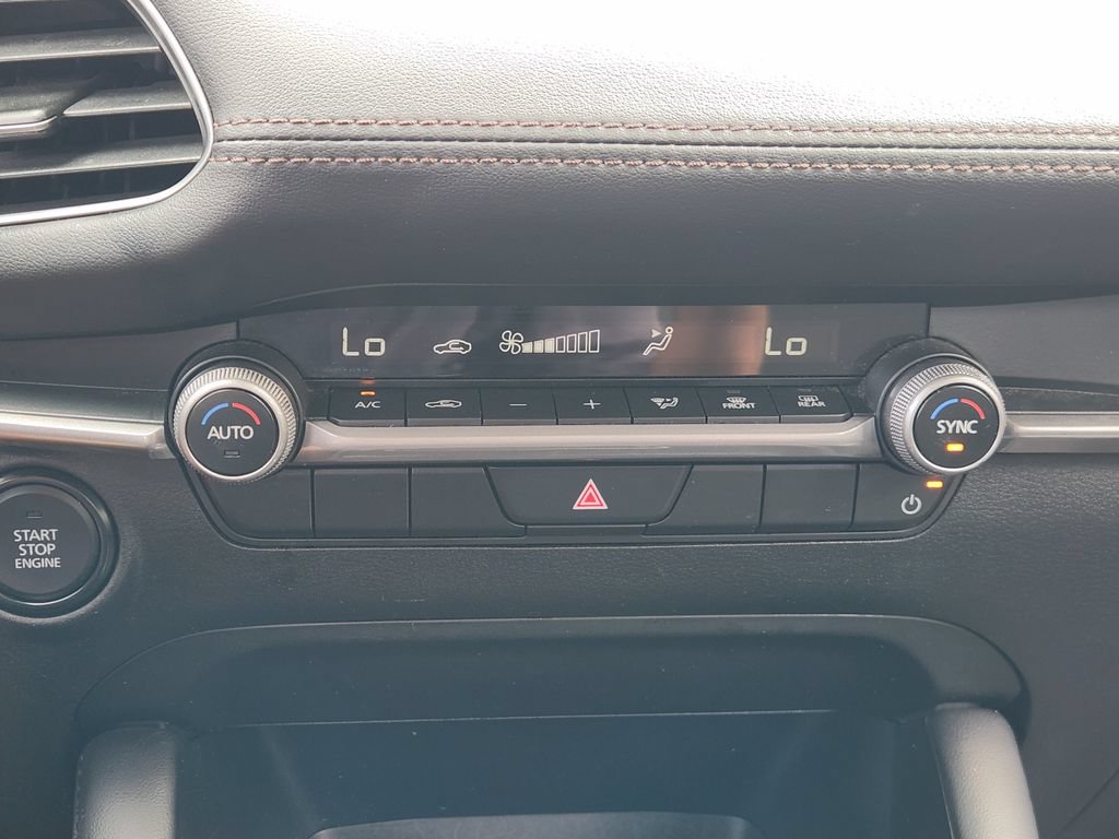 Used 2024 MAZDA MAZDA3 s FWD image 14