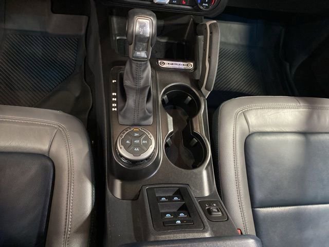 Used 2022 Ford Bronco Outer Banks image 18