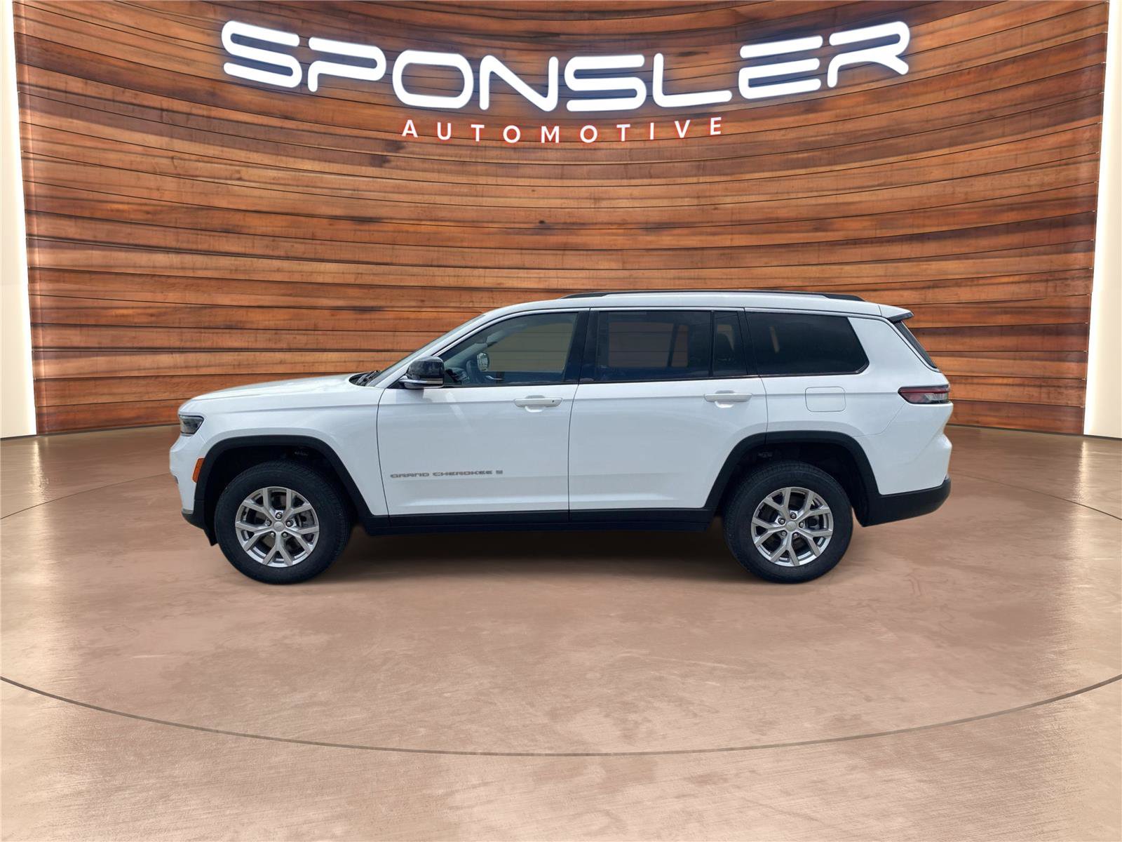 Used 2023 Jeep Grand Cherokee L Limited AWD/4WD video 2