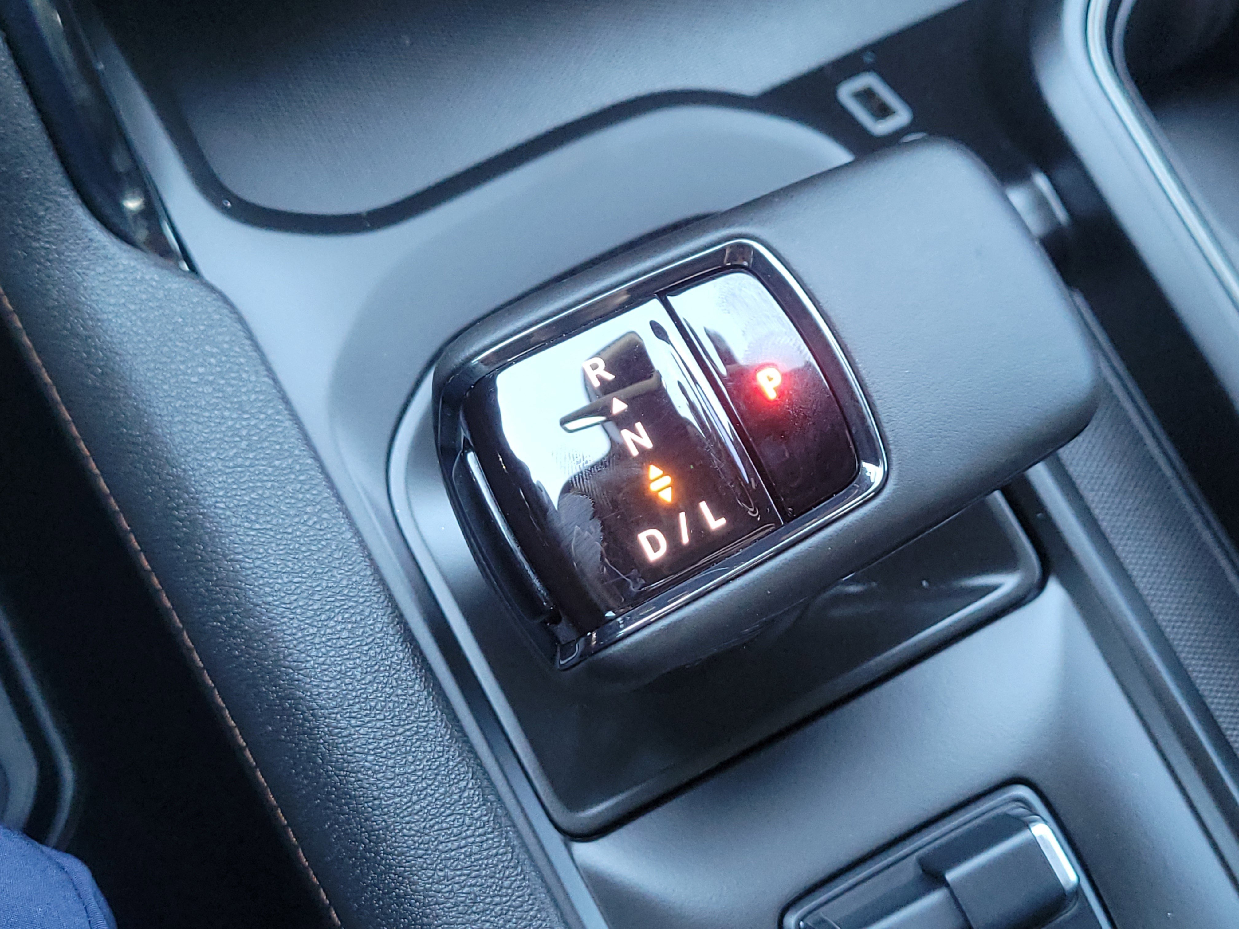 Used 2024 GMC Sierra 1500 AT4 w/ AT4 Preferred Package image 24