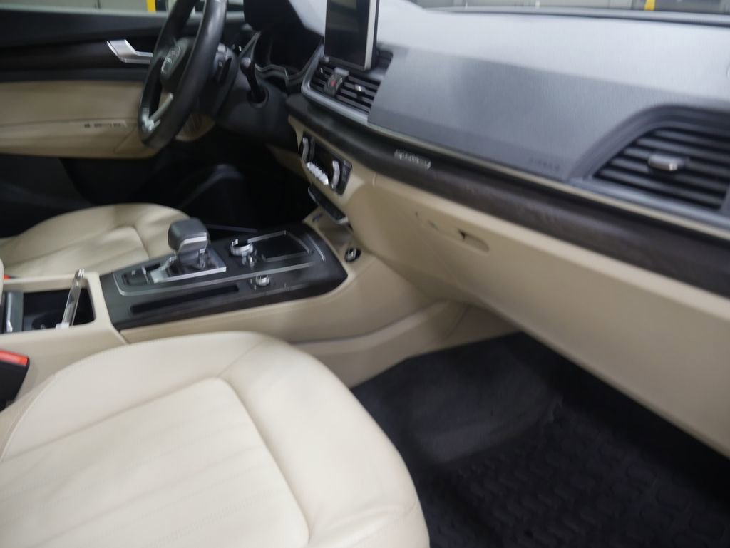 Used 2020 Audi Q5 2.0T Premium Plus w/ Premium Plus Package image 27