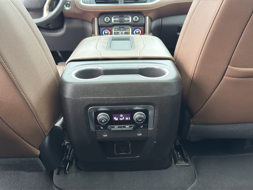 Used 2023 Chevrolet Suburban High Country AWD/4WD image 40