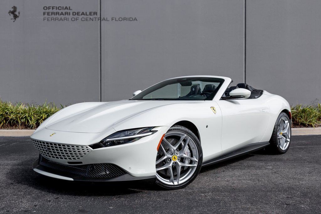 Used 2024 Ferrari Roma Spider image 1