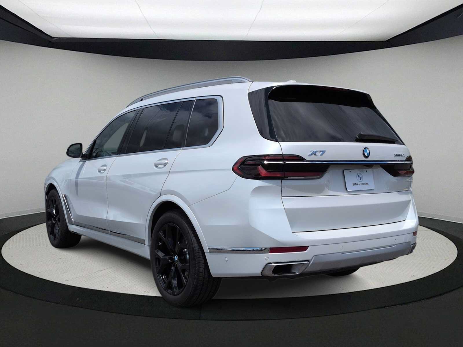 Used 2026 BMW X7 xDrive40i AWD/4WD image 5