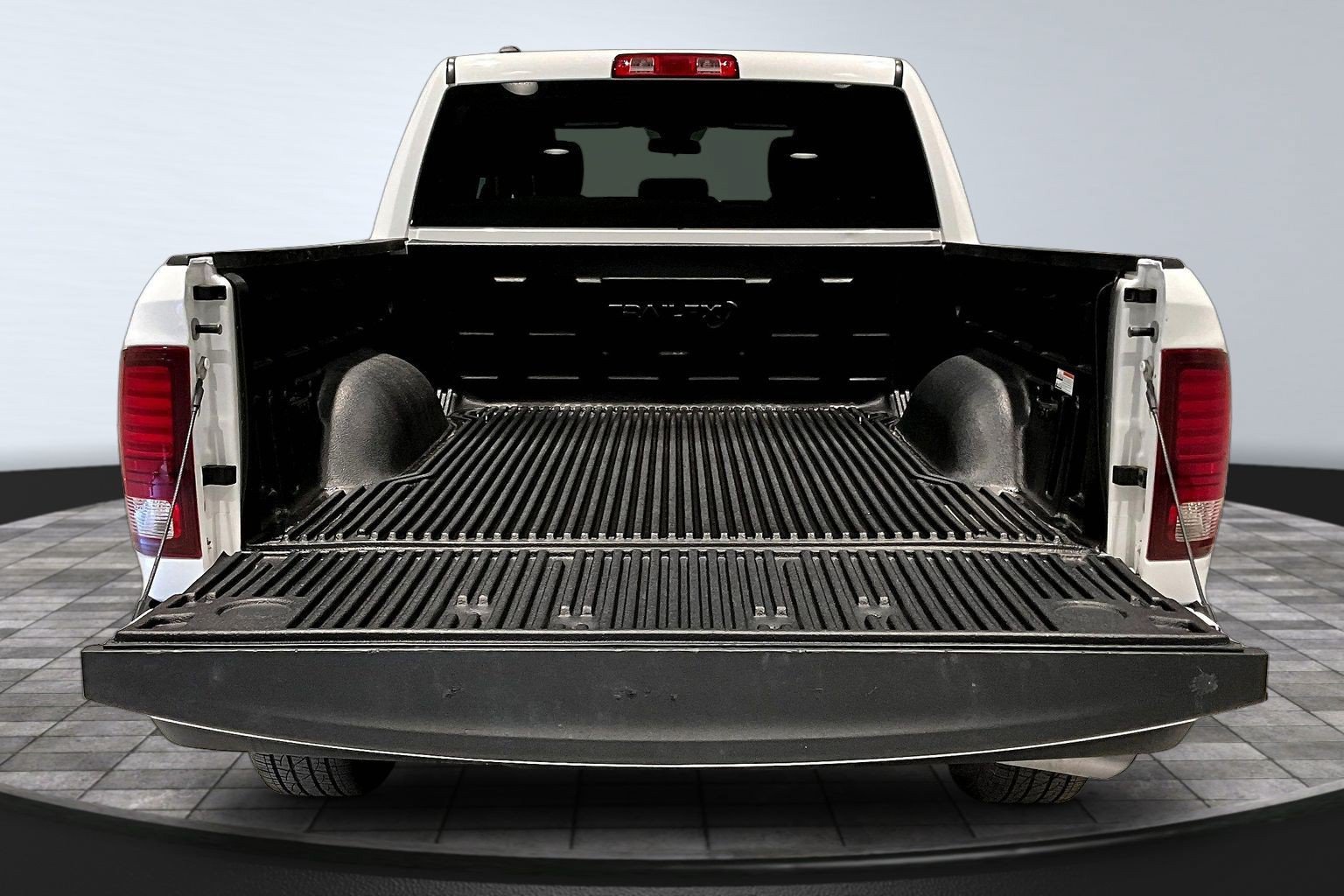 Used 2024 RAM 1500 Classic Warlock AWD/4WD image 8