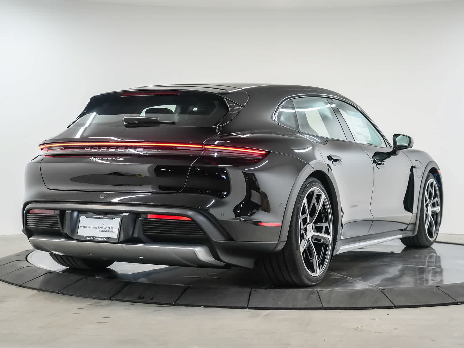 New 2026 Porsche Taycan 4S AWD/4WD image 9