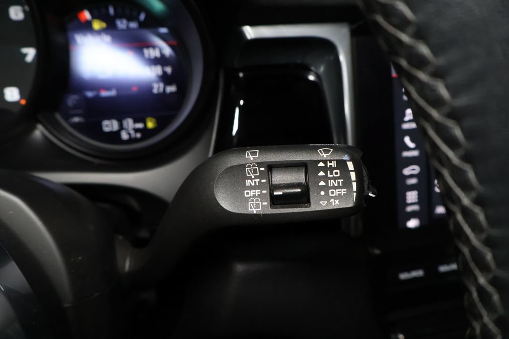 Used 2019 Porsche Macan AWD/4WD image 26