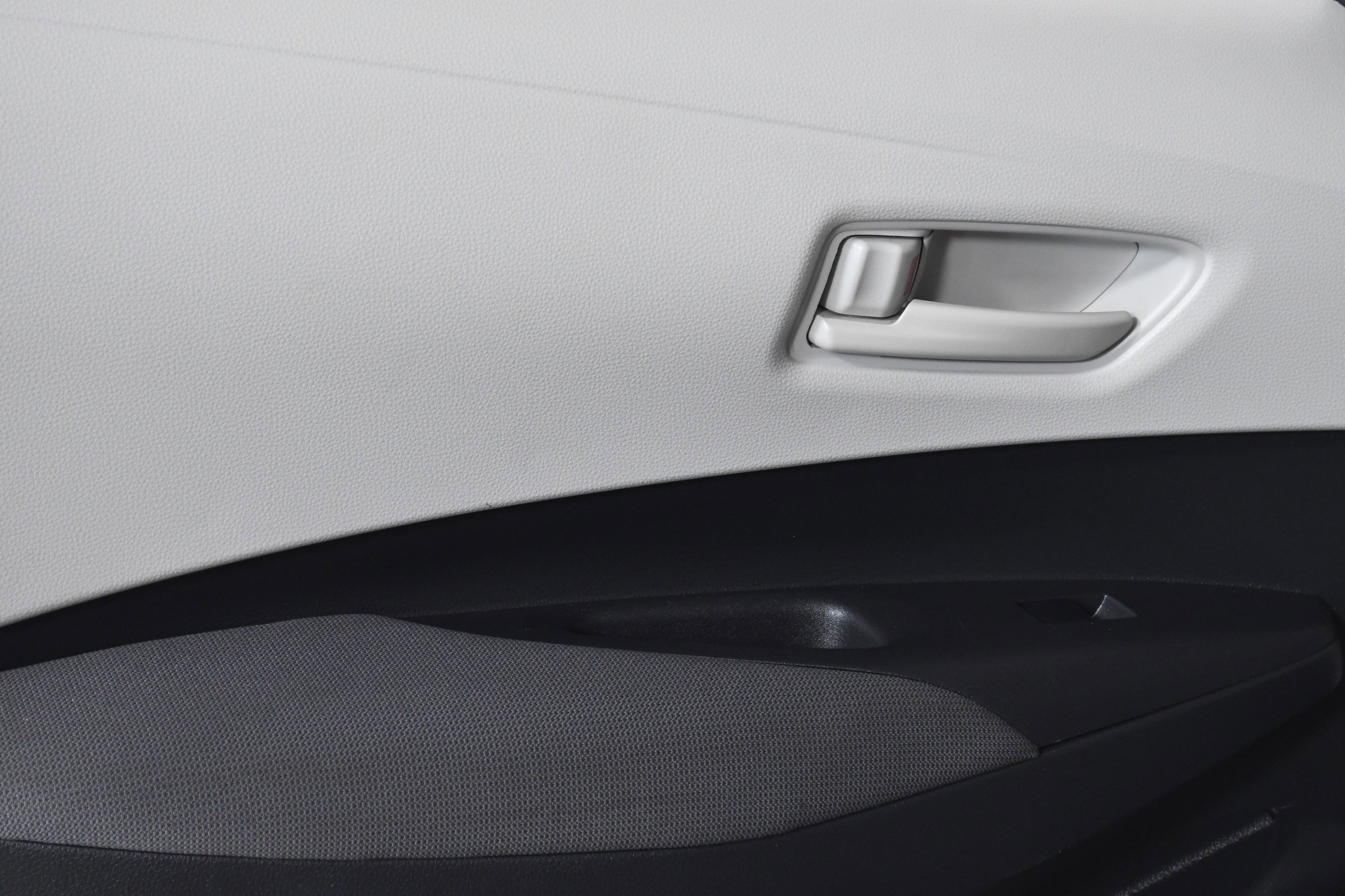 Used 2025 Toyota Corolla LE image 23