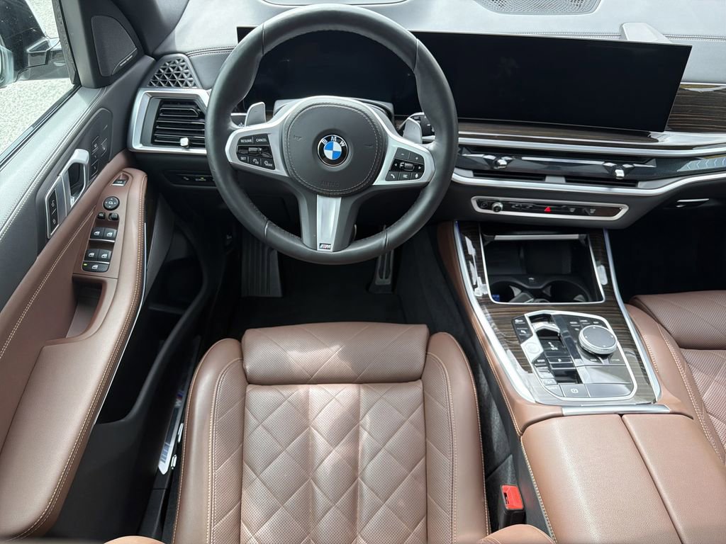 Used 2025 BMW X5 xDrive40i AWD/4WD image 16