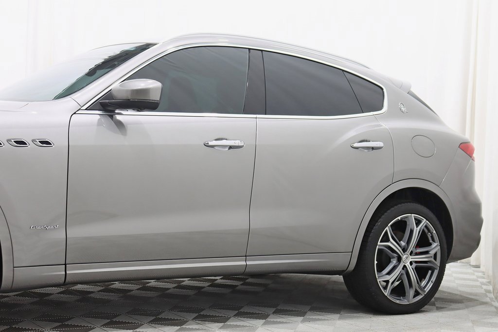Used 2020 Maserati Levante GranSport image 3