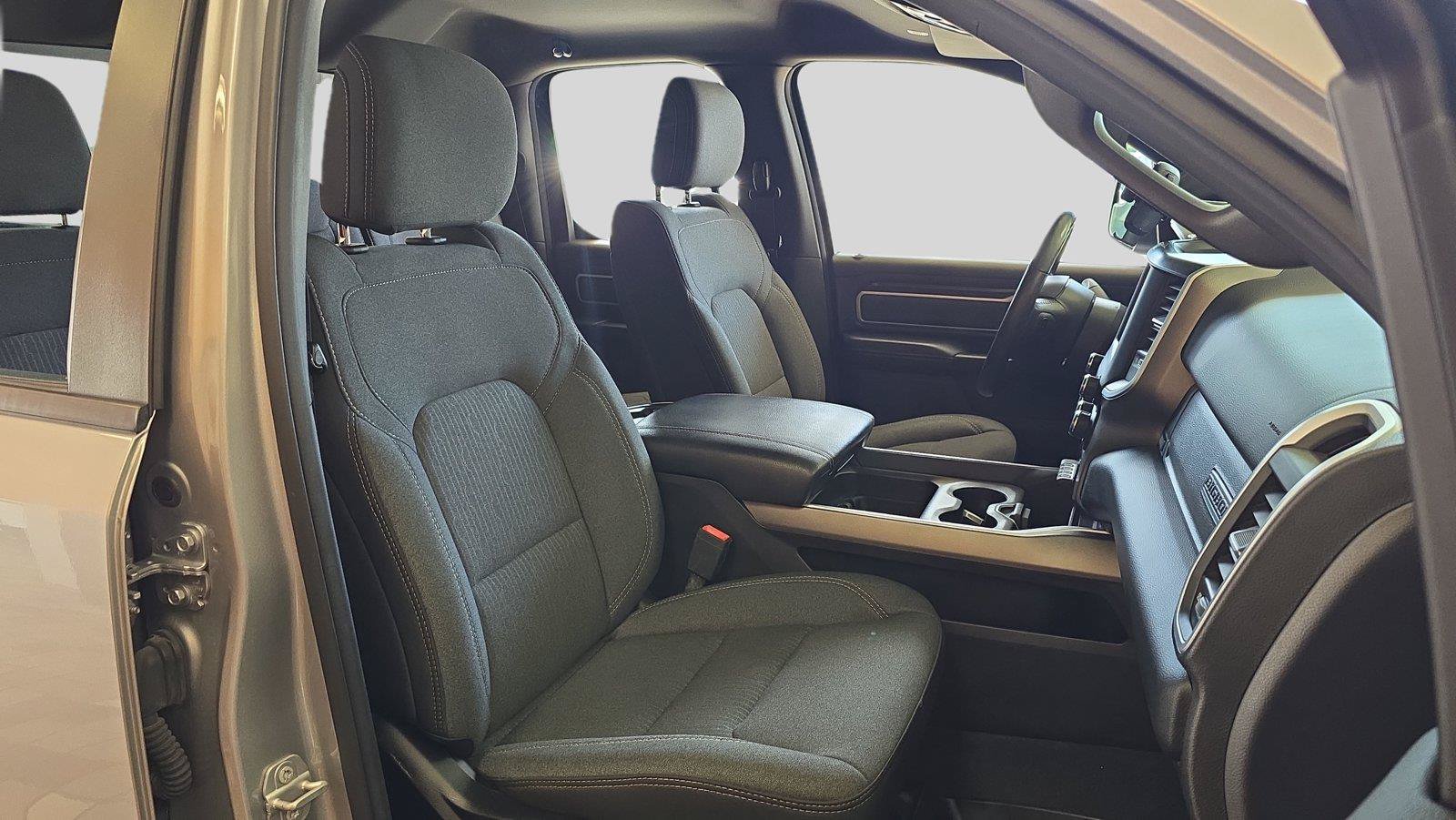Used 2020 RAM 1500 Big Horn AWD/4WD image 14