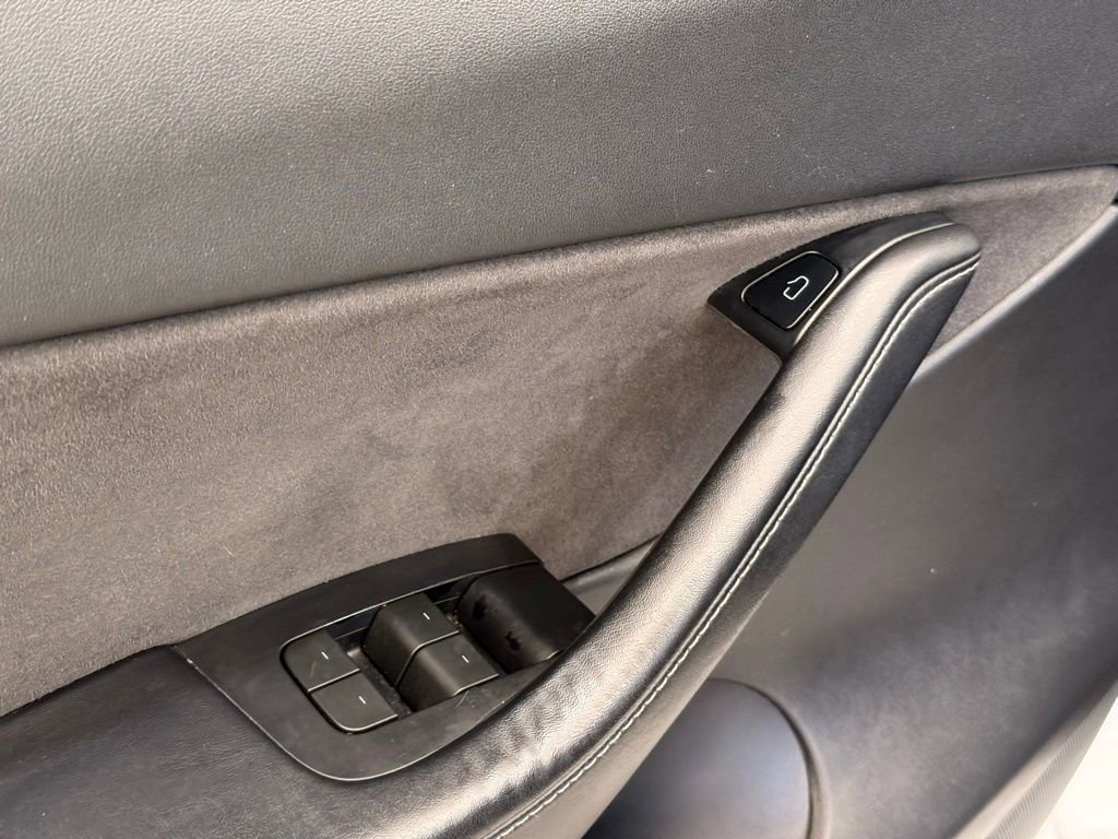 Used 2022 Tesla Model Y Long Range AWD/4WD image 15