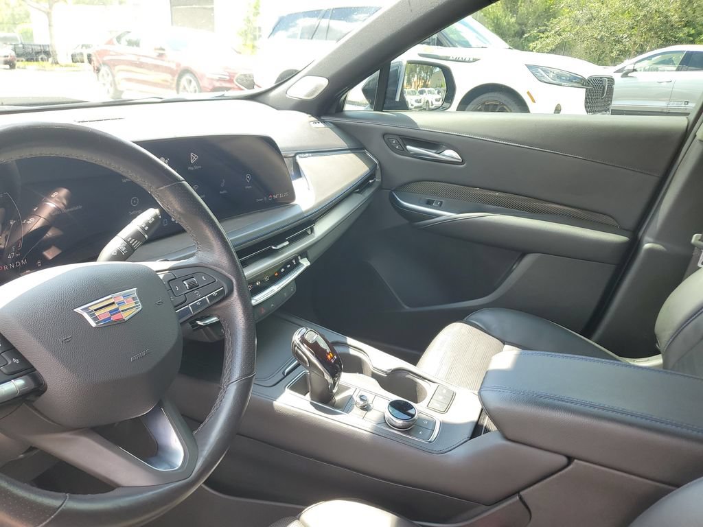 Certified 2024 Cadillac XT4 Sport FWD image 23
