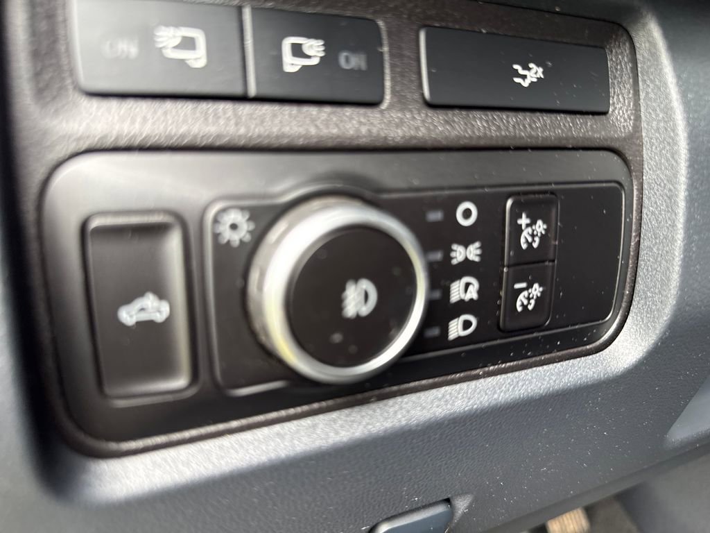 Used 2024 Ford F250 Lariat w/ Lariat Ultimate Package image 16