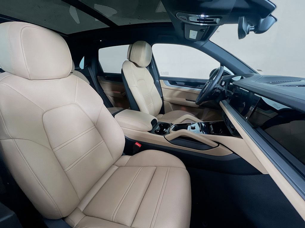 New 2026 Porsche Cayenne image 30