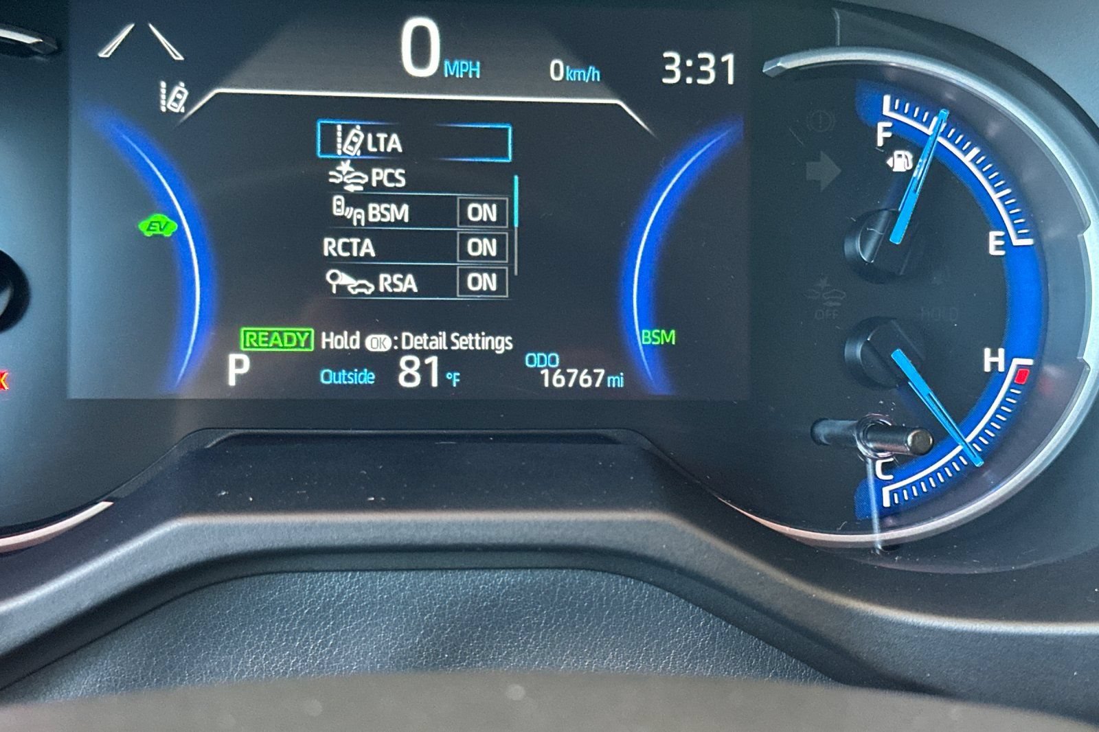 Used 2024 Toyota RAV4 LE AWD/4WD image 29