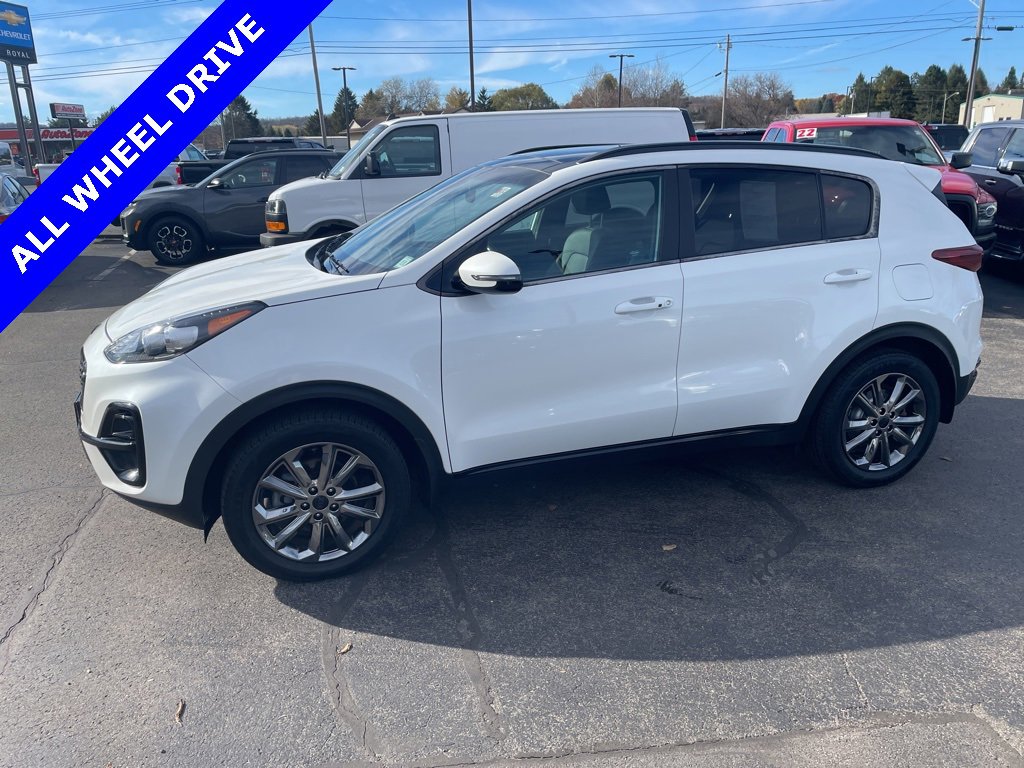 Used 2022 Kia Sportage Nightfall Edition w/ Nighfall AWD Premium Package image 4