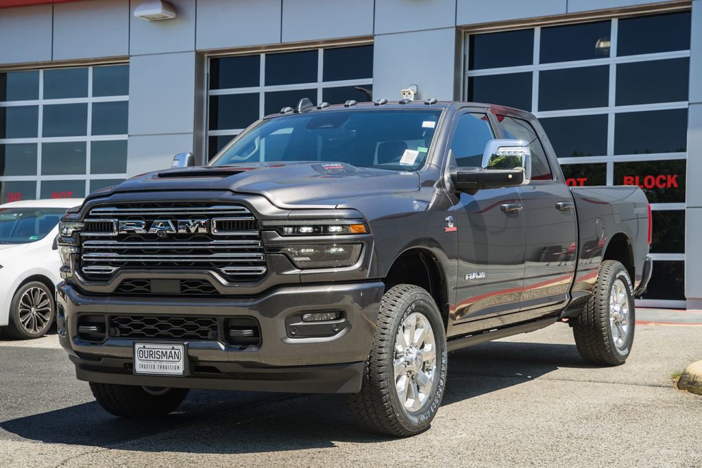 New 2026 RAM 2500 Laramie AWD/4WD image 3