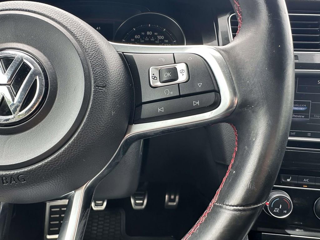 Used 2016 Volkswagen GTI SE FWD image 13