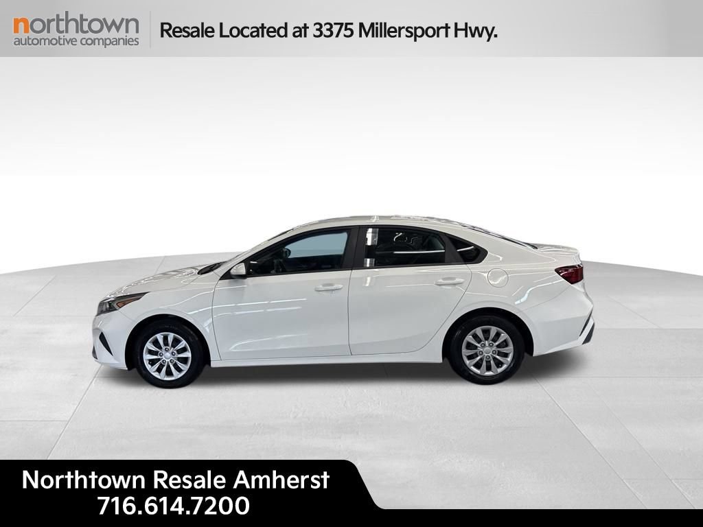 Used 2022 Kia Forte Sedan FWD image 2