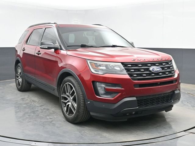 Used 2016 Ford Explorer Sport w/ Equipment Group 401A AWD/4WD image 2