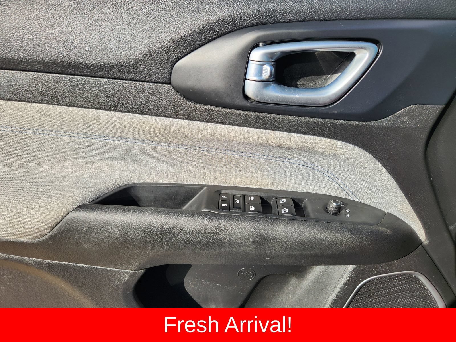 Used 2023 Jeep Compass Sport AWD/4WD image 27