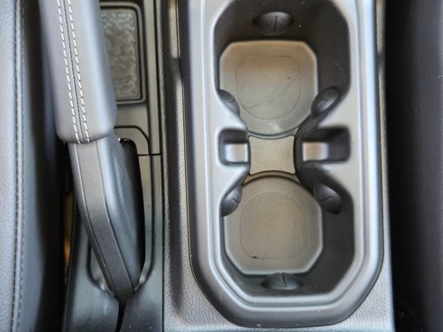 New 2026 Jeep Wrangler Unlimited Sahara AWD/4WD image 16