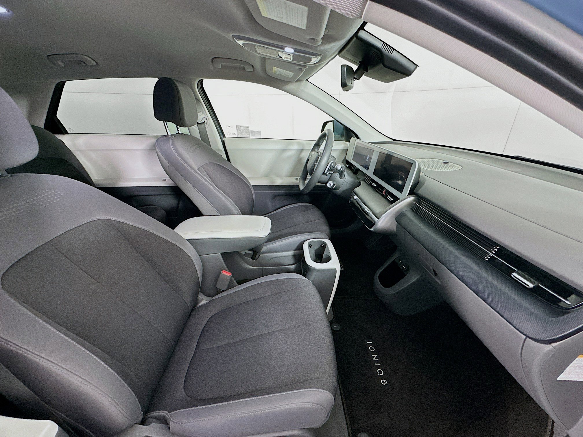 Used 2024 Hyundai Ioniq 5 SEL image 31