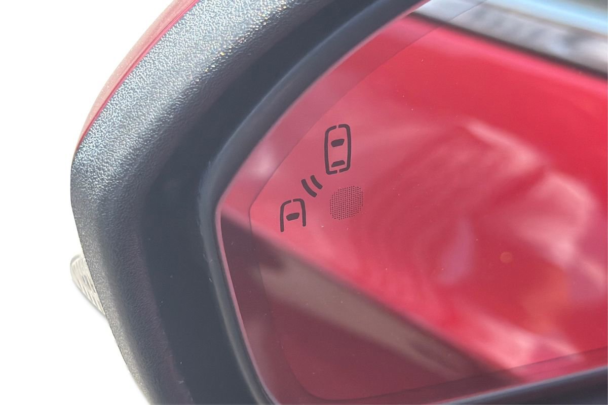 Used 2019 Ford Fusion SEL FWD image 28