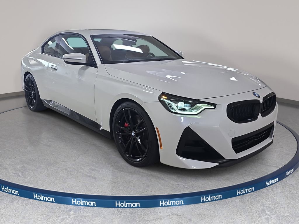 Used 2023 BMW 230i Coupe w/ M Sport Package image 4